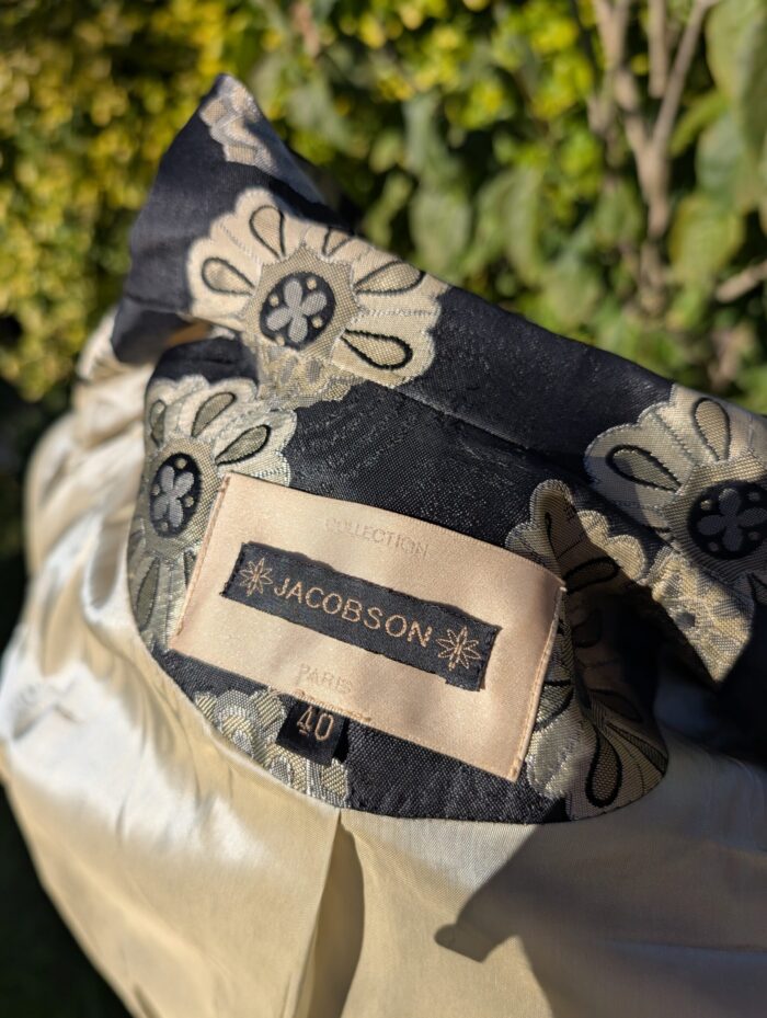 PXL_20250922_152543905.RAW-01.COVER