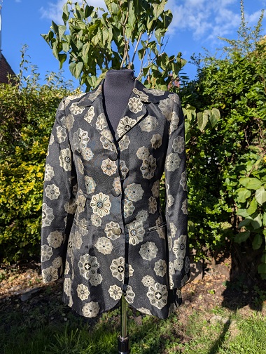 PXL_20250922_152725980.RAW-01.COVER